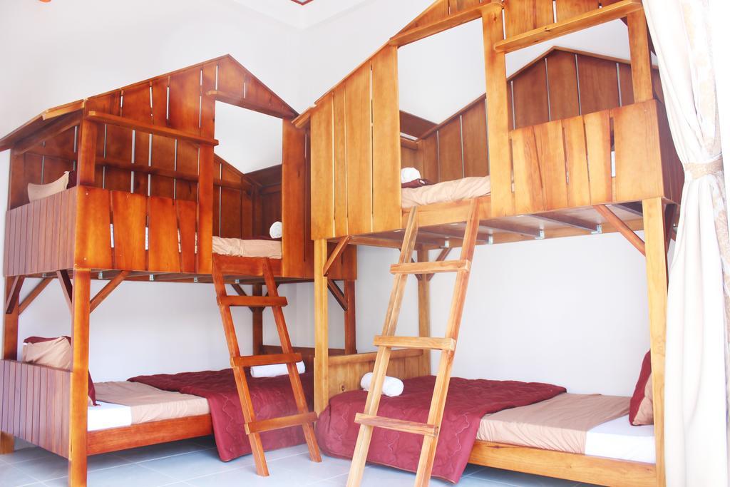 Tree House Hostel ダラット エクステリア 写真