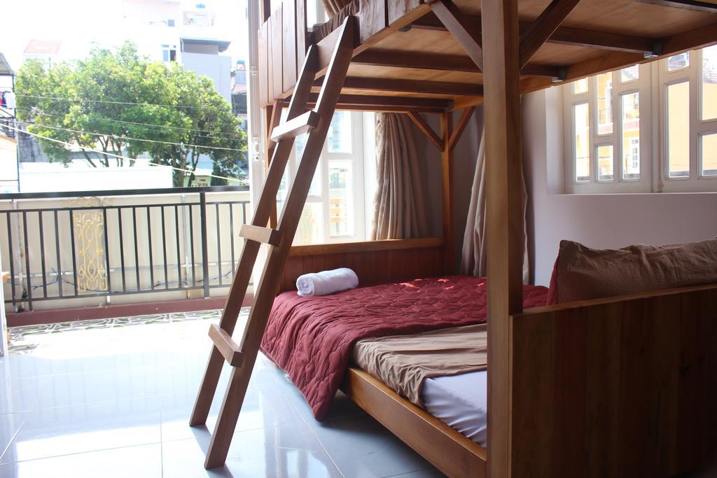 Tree House Hostel ダラット エクステリア 写真